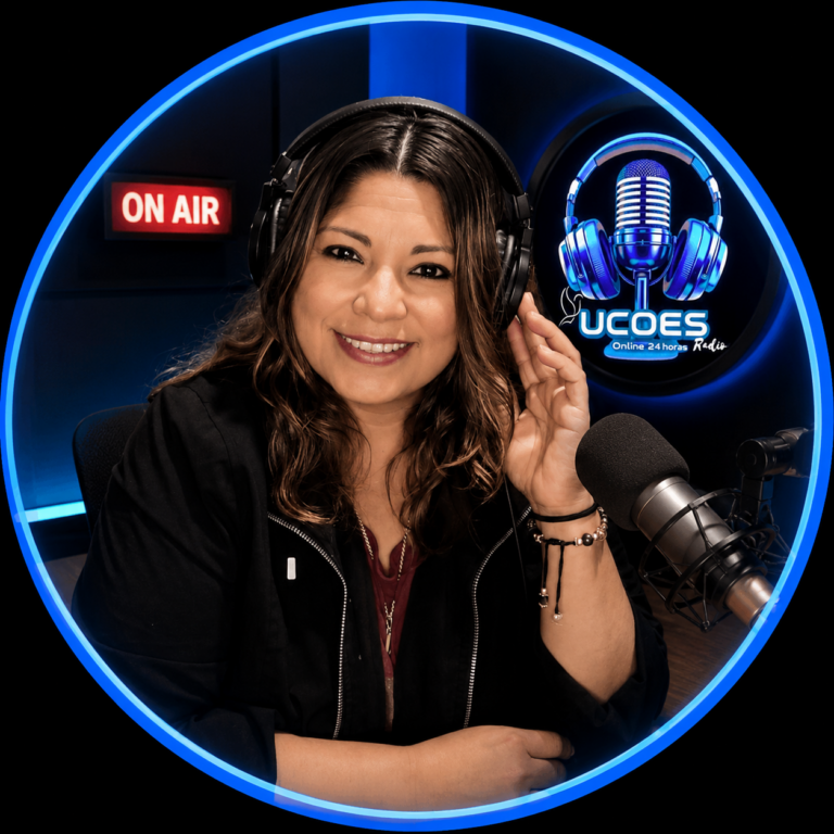 Directora y Conductora de Programas  Ucoes Radio