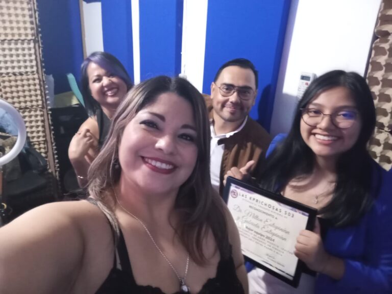 Visita de familia Gallardo en cabina